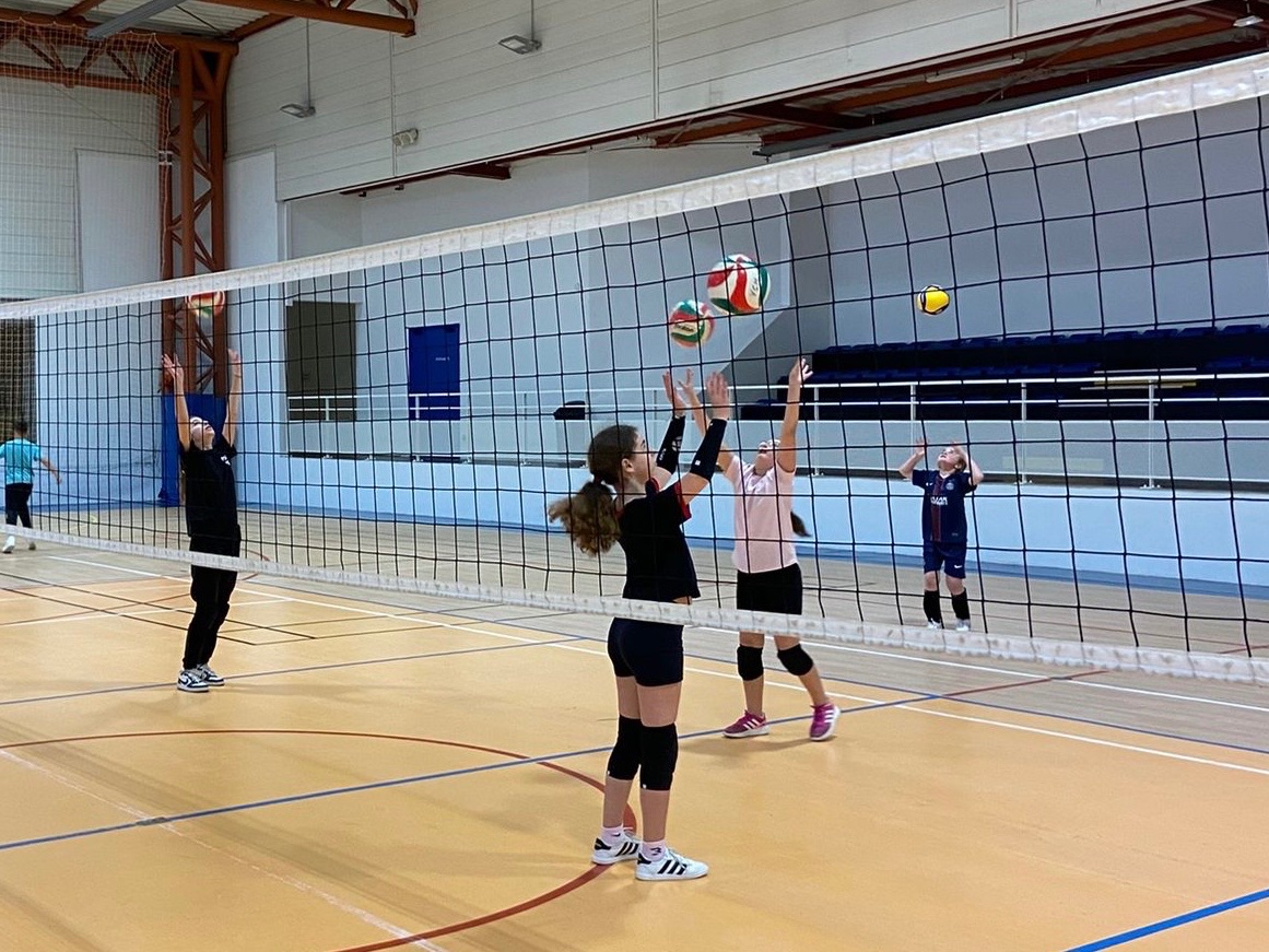 Zoom sur les vacances au sein du volley club marseillan